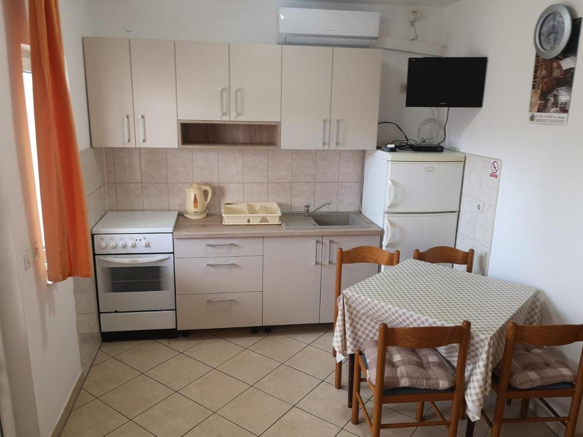 Apartments Govic ザボリッチ エクステリア 写真