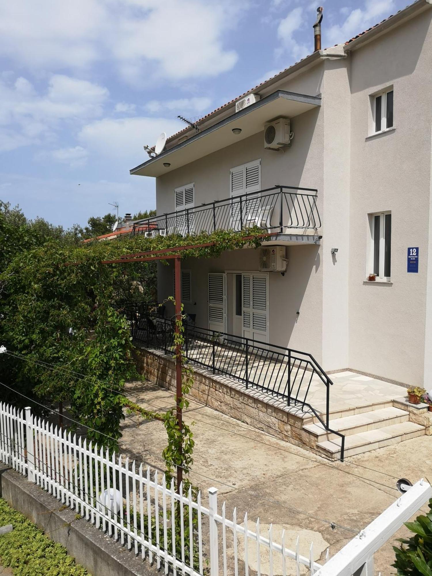 Apartments Govic ザボリッチ エクステリア 写真